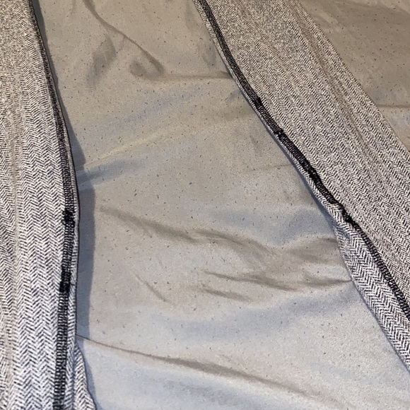 Lululemon wunder unders RARE - Picture 7 of 8